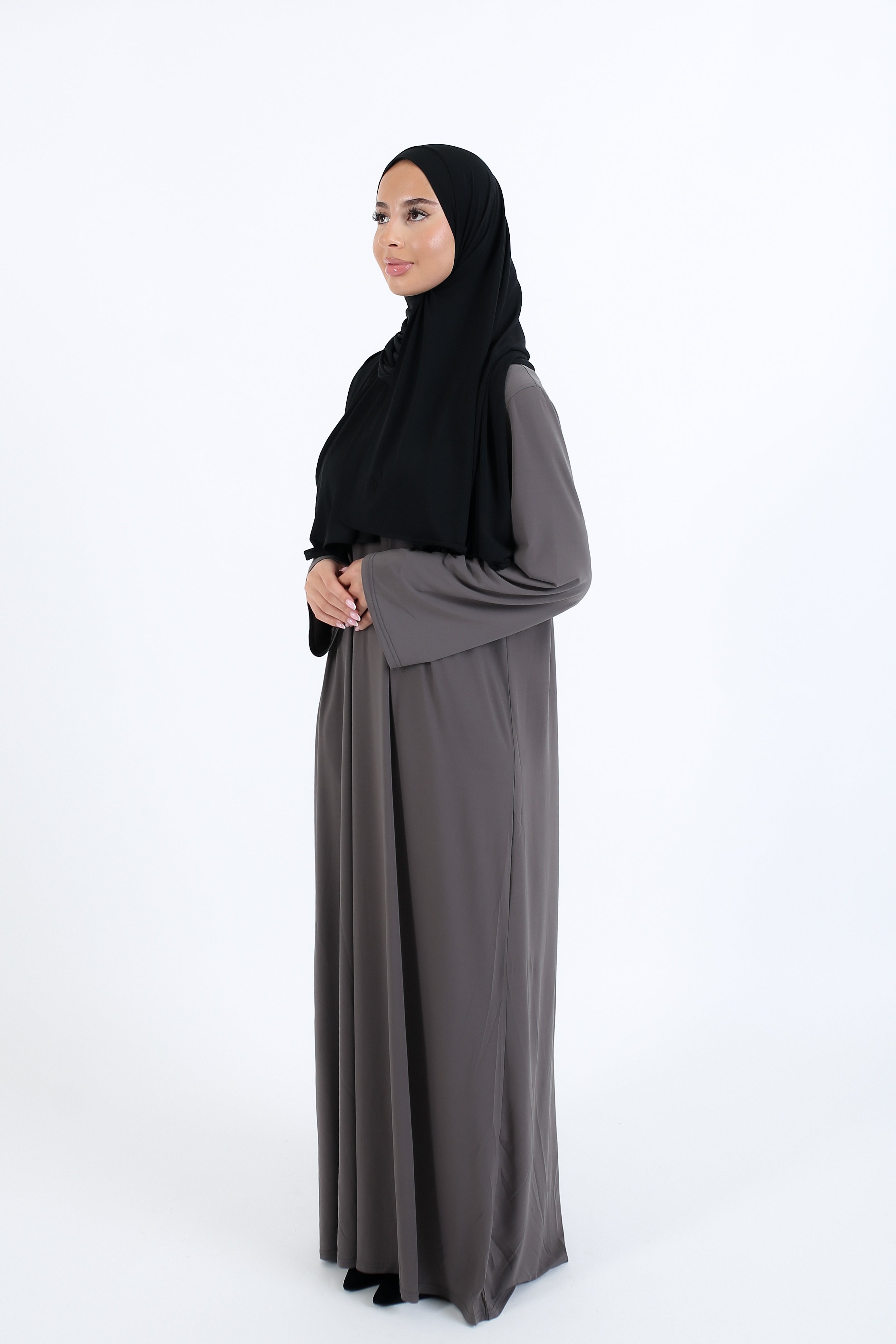 Zipped Abaya