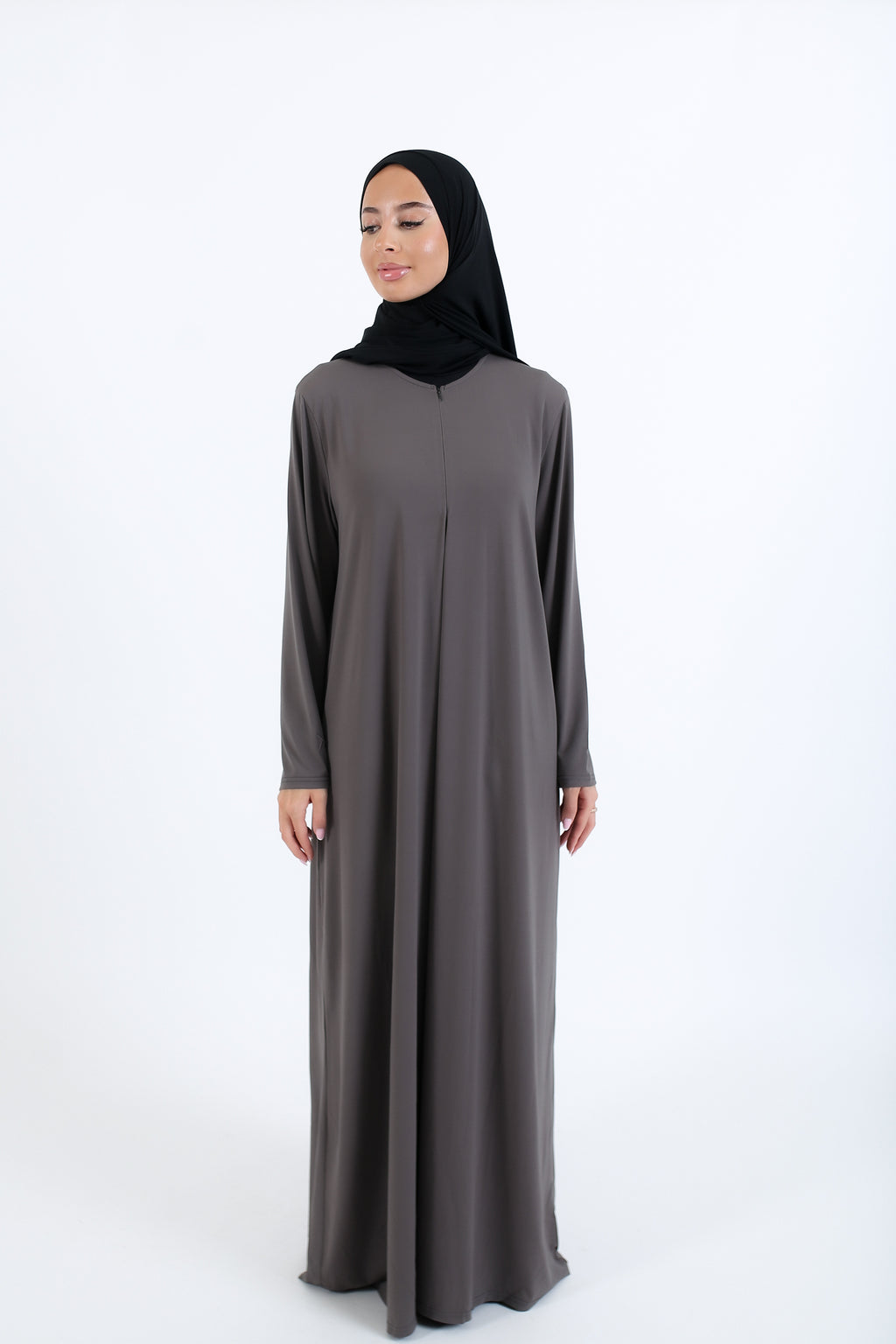 Zipped Abaya