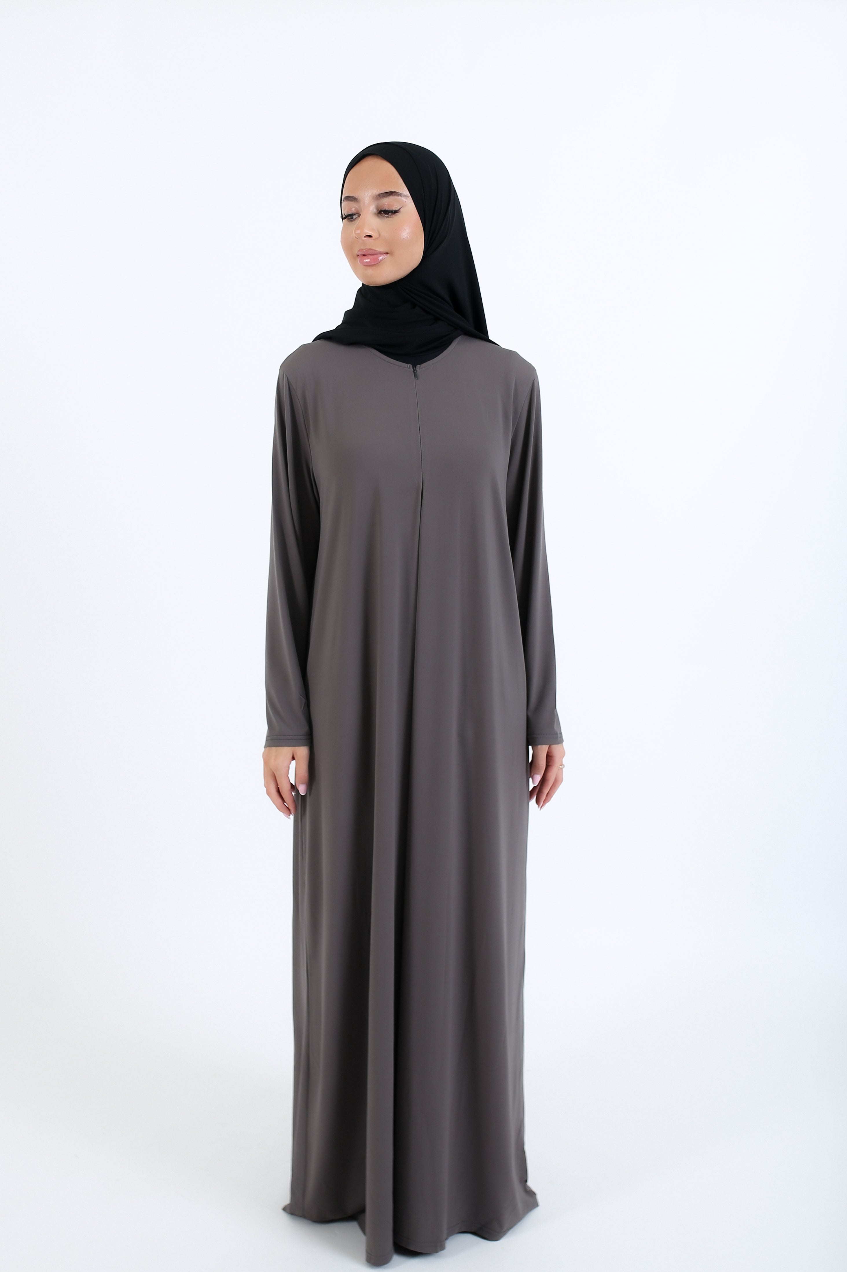 Zipped Abaya