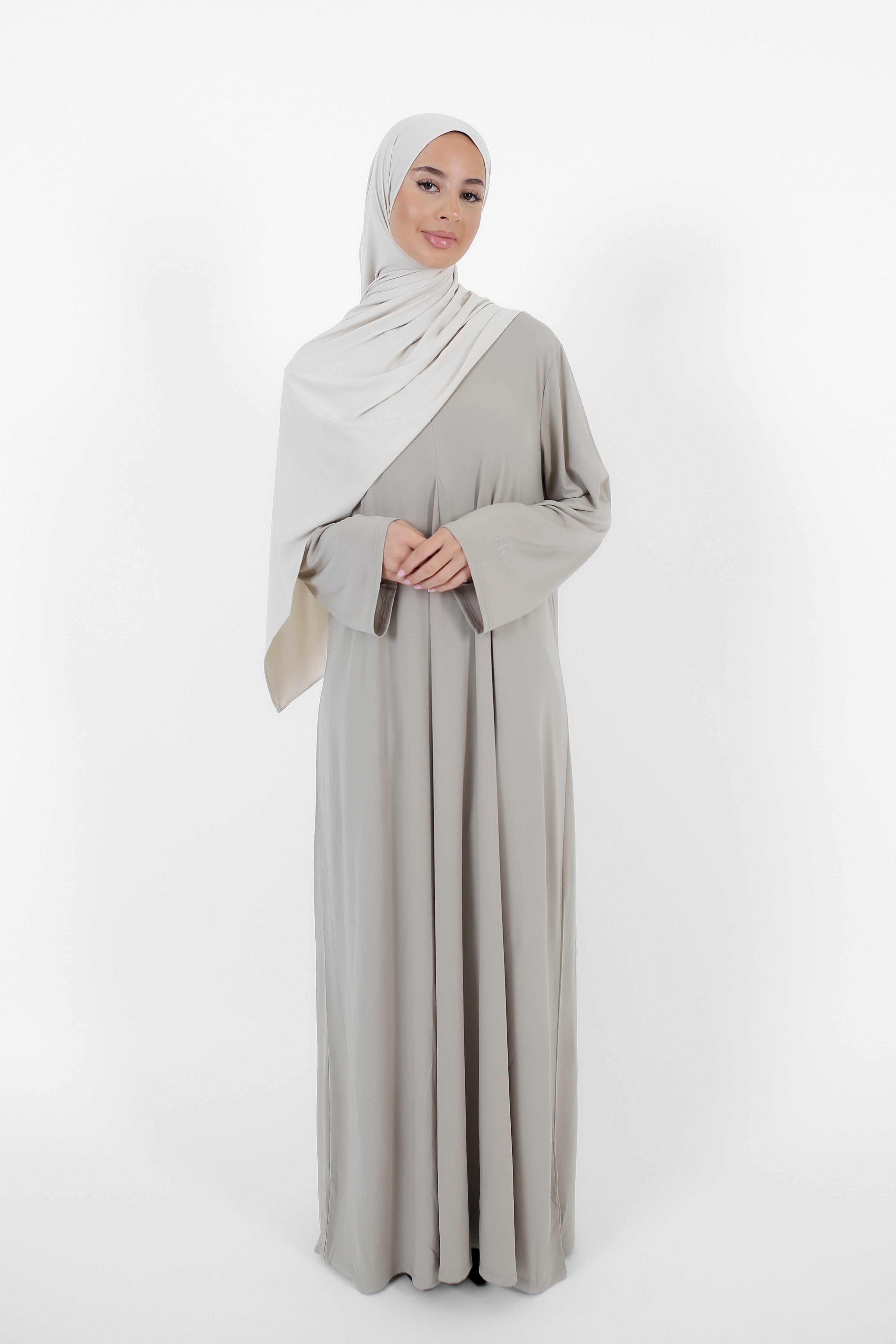 Zipped Abaya