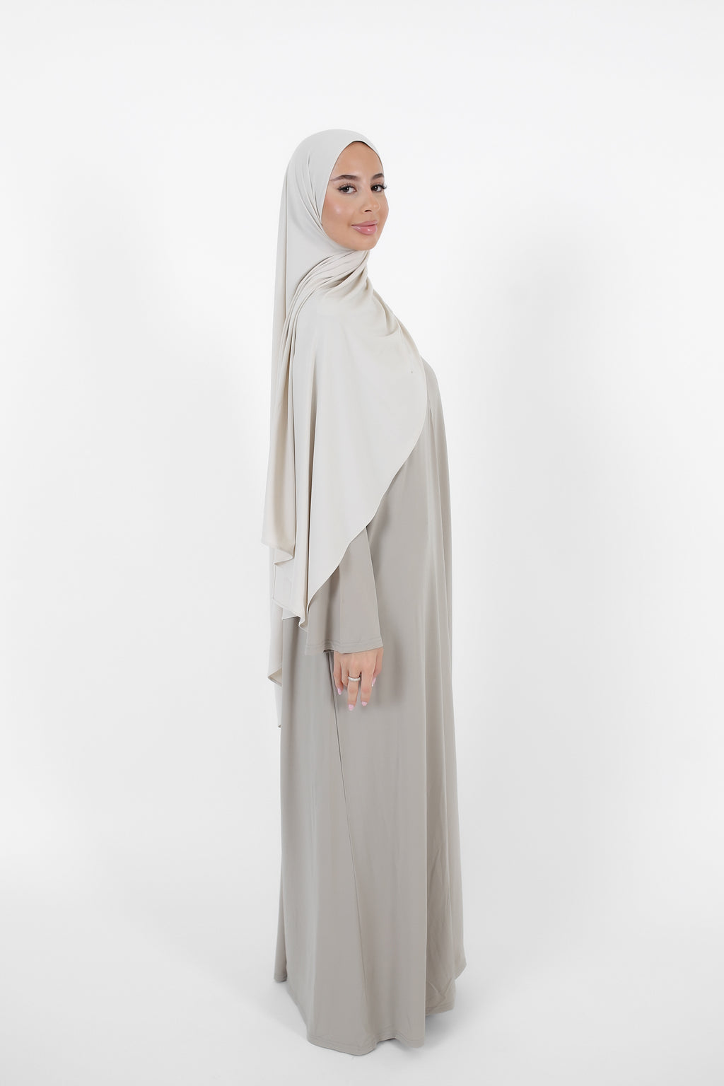 Zipped Abaya