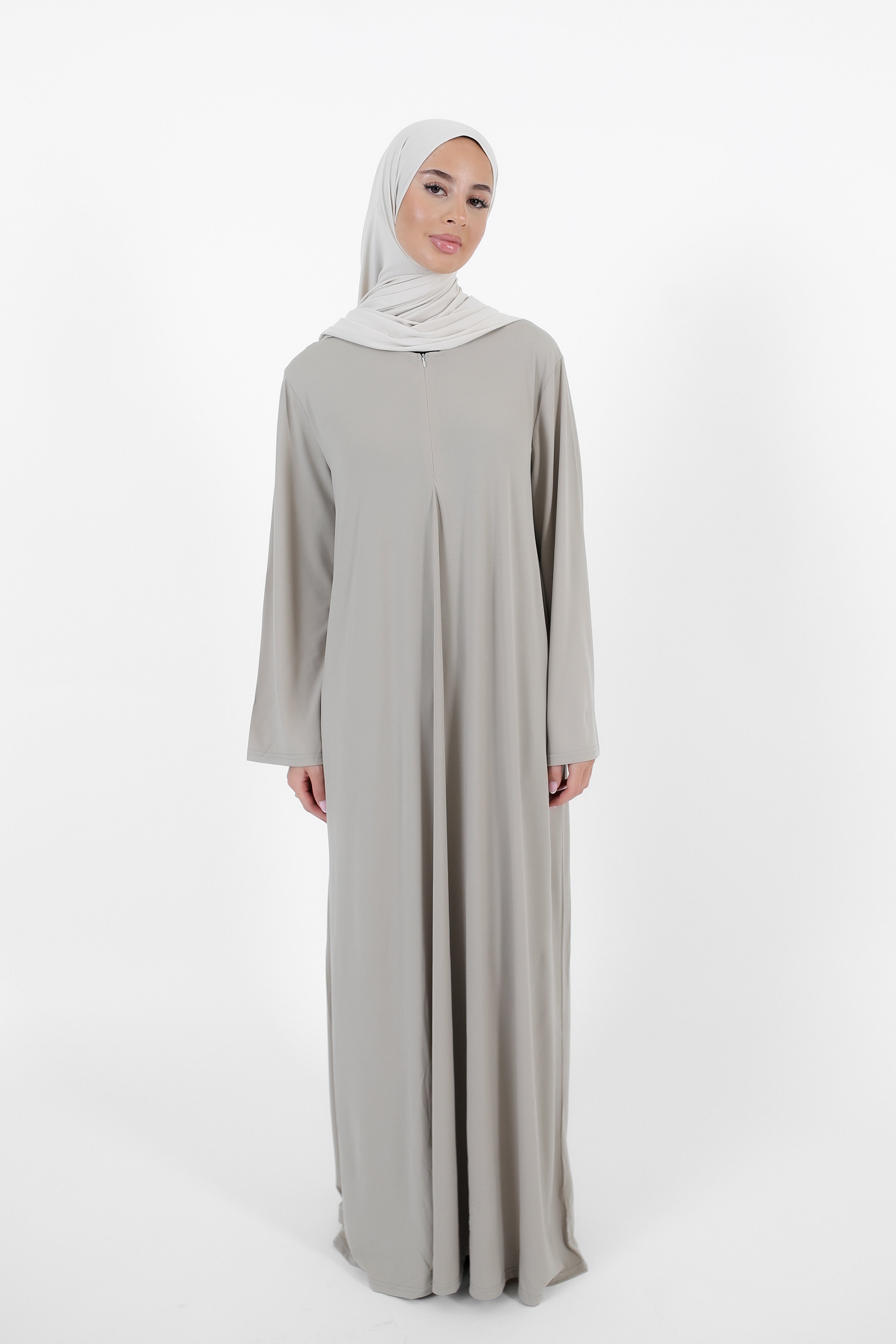 Zipped Abaya