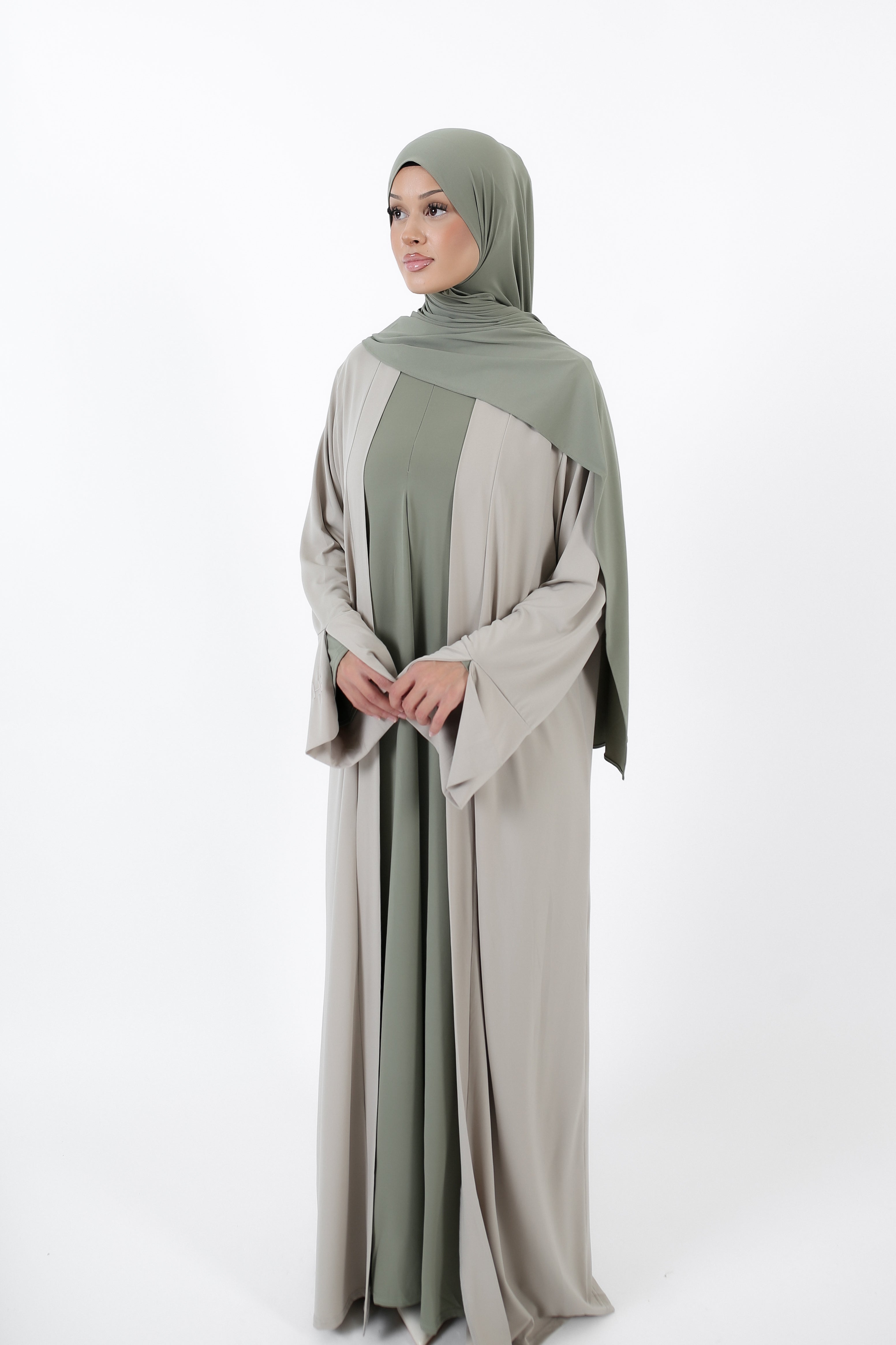Open Abaya