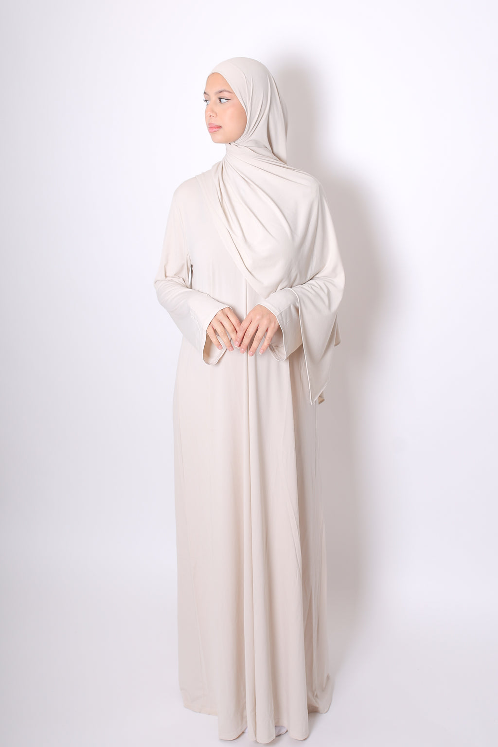 Zipped Abaya