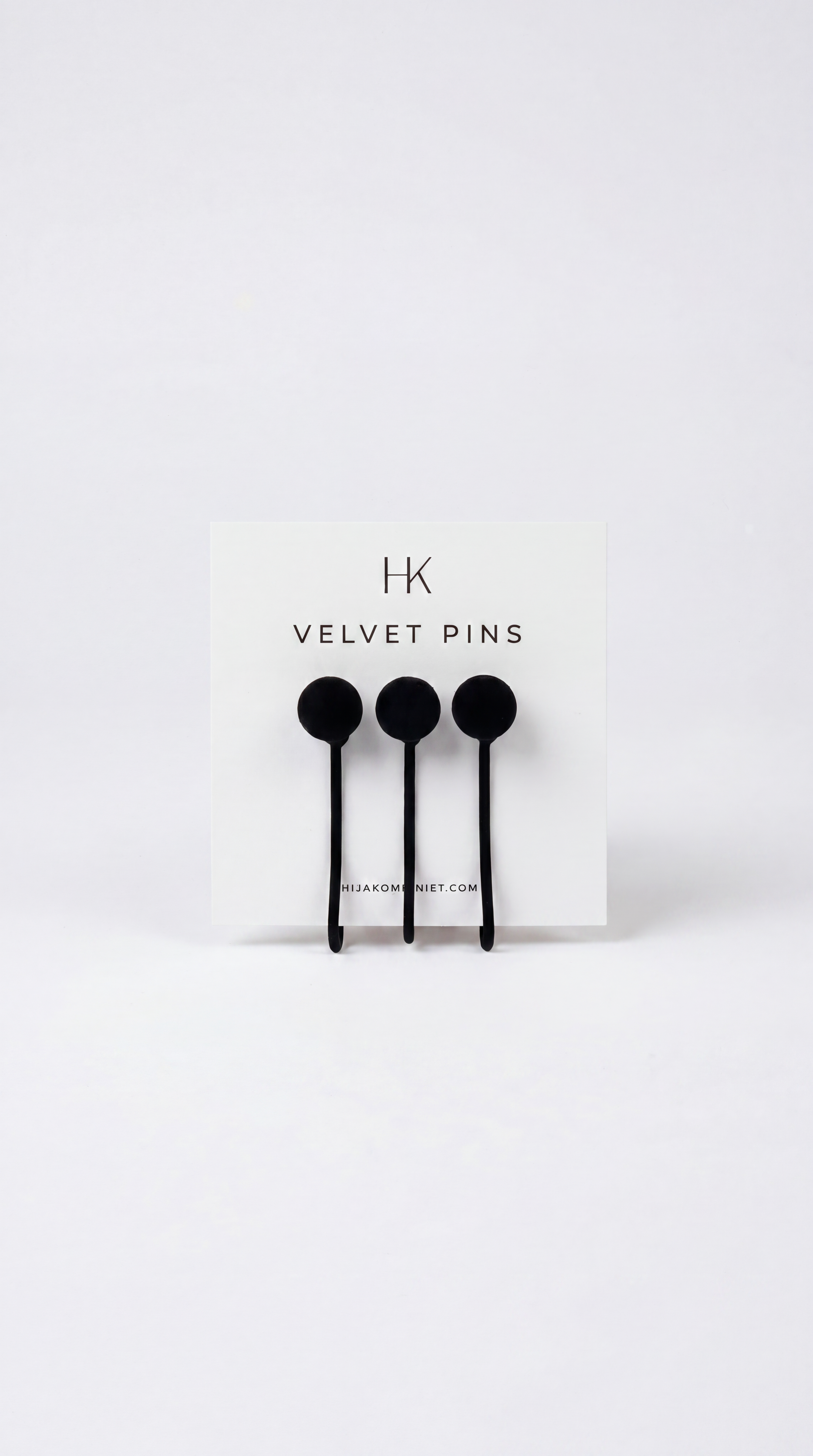 VELVET PINS